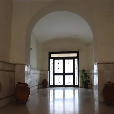 Relais Borghese 2*