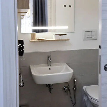 Отель Relais Borghese 2*